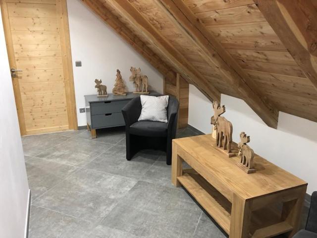 Chalet La Grange Орон Екстериор снимка