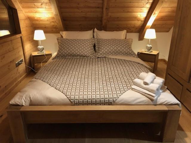Chalet La Grange Орон Екстериор снимка