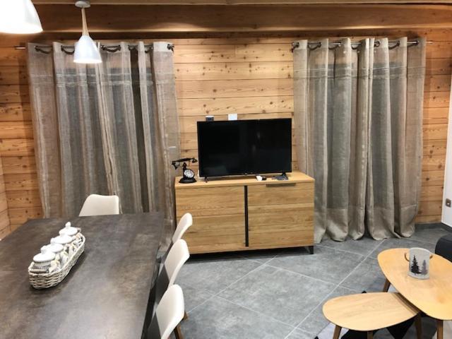 Chalet La Grange Орон Екстериор снимка