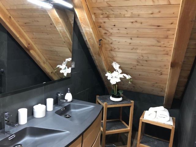 Chalet La Grange Орон Екстериор снимка