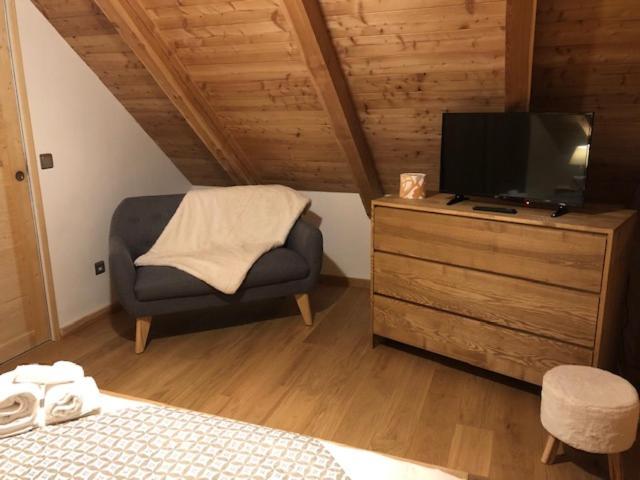 Chalet La Grange Орон Екстериор снимка